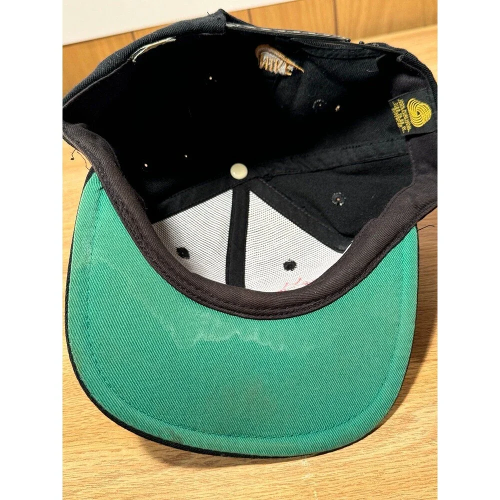 Vintage 90s Nike Air Jordan Snapback‎ Pure Wool Hat Cap Red Black Gold Jump Man